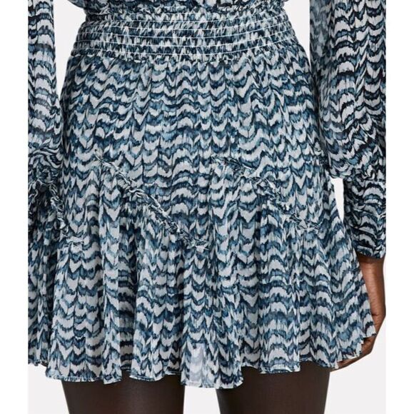 INTERMIX Women's‎ XL Blue Geometric Smocked Tiered Mini Skirt Casual - Picture 4 of 11